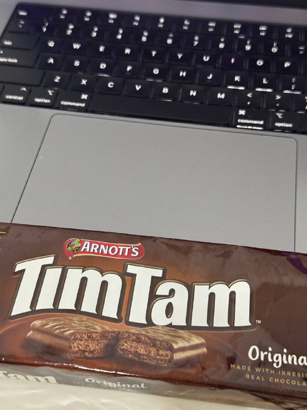 劳累一天吃点甜甜的巧克力特别幸福！